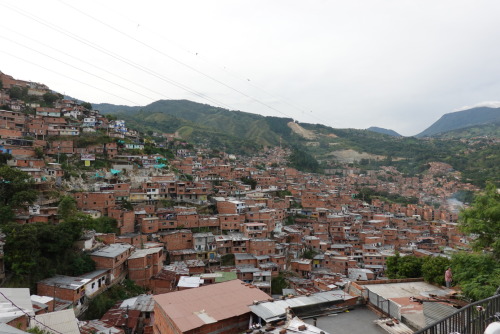 F19ACA75-6AF1-451D-922F-FF93C98B5AE0